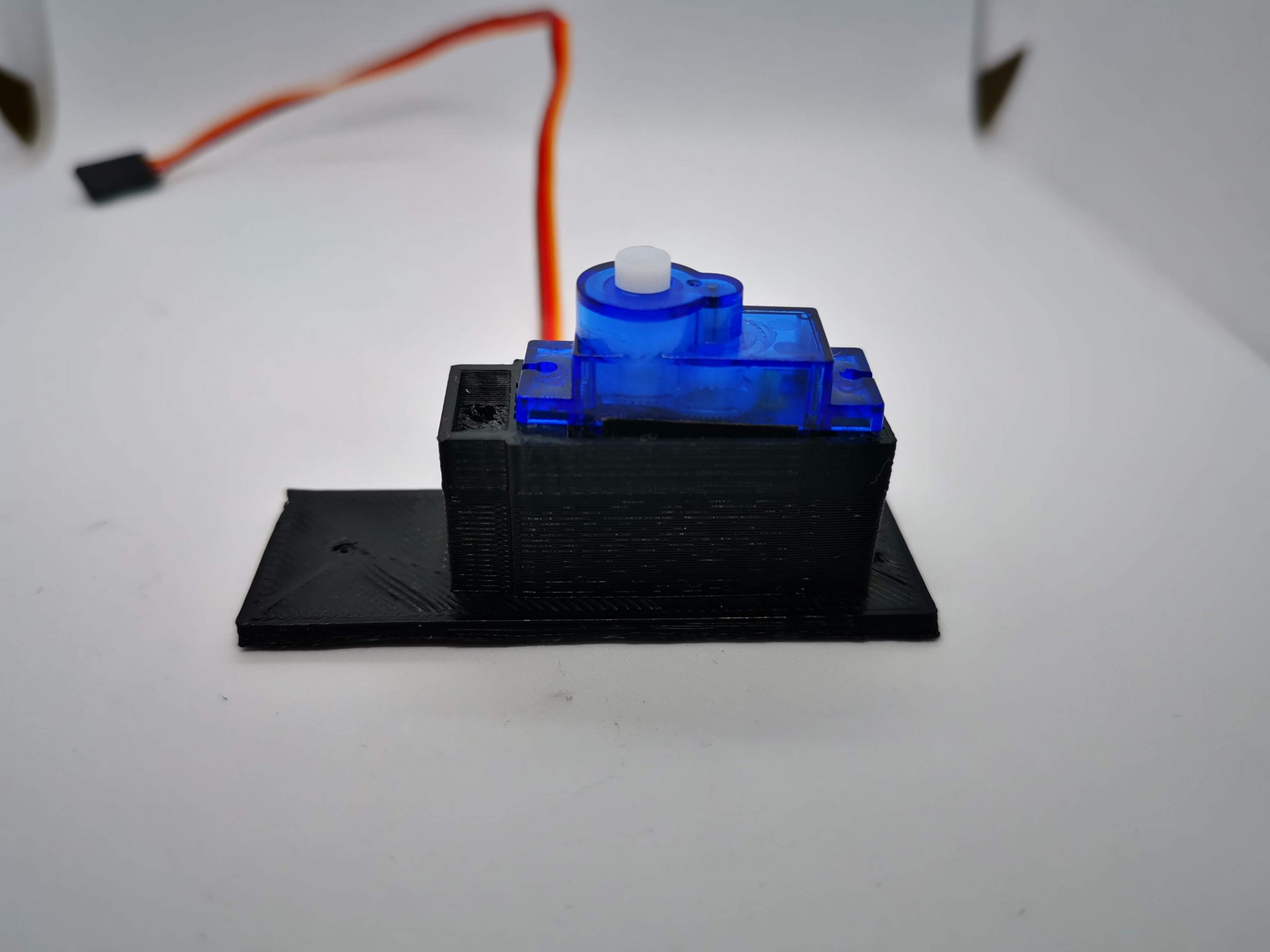 SG90 Servo Bracket For Model Railways Pack of 5 - Image 3